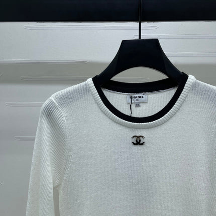 CHANEL 25S SWEATER STYLE 208