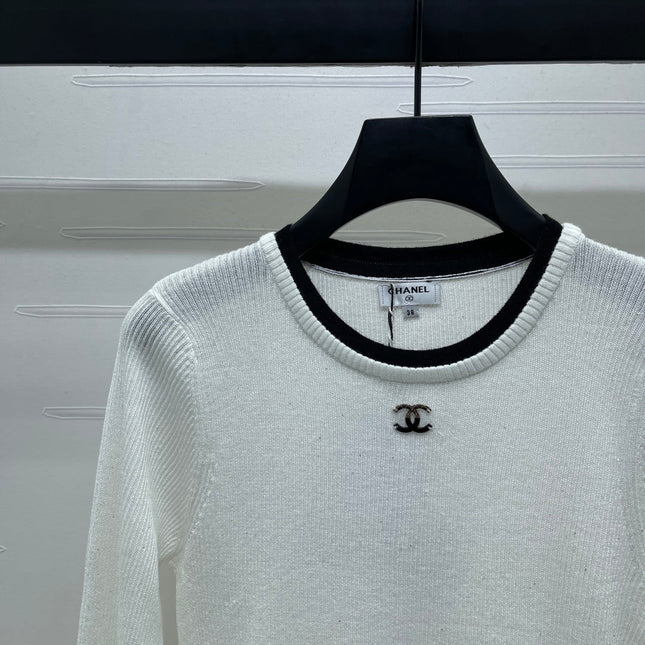 CHANEL 25S SWEATER STYLE 208