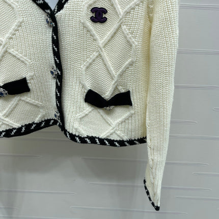 CHANEL 25S CARDIGAN STYLE 198