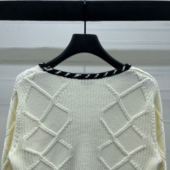 CHANEL 25S CARDIGAN STYLE 198