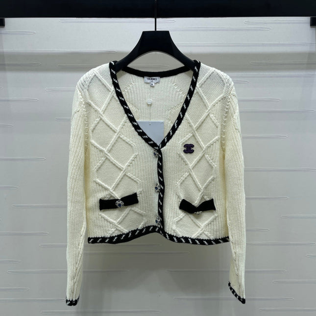 CHANEL 25S CARDIGAN STYLE 198