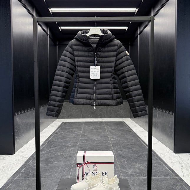 MONCLER 25S JACKET IN BLACK 018