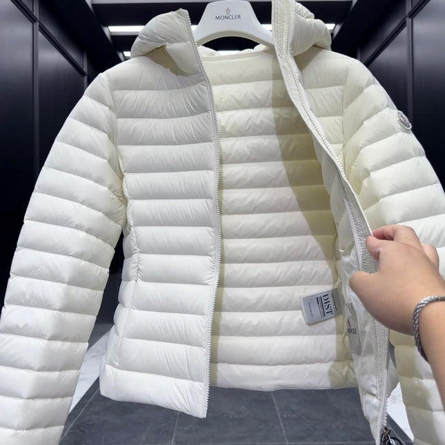 MONCLER 25S JACKET IN WHITE 019