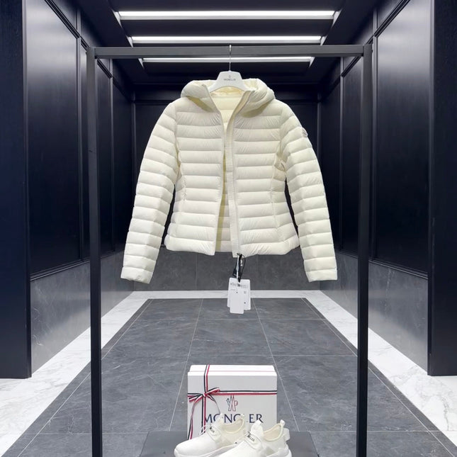 MONCLER 25S JACKET IN WHITE 019
