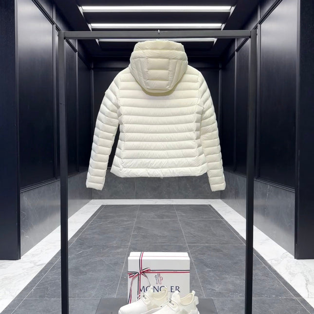 MONCLER 25S JACKET IN WHITE 019