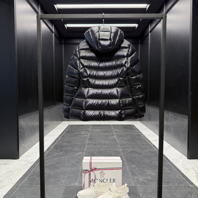 MONCLER 25S JACKET IN BLACK 016