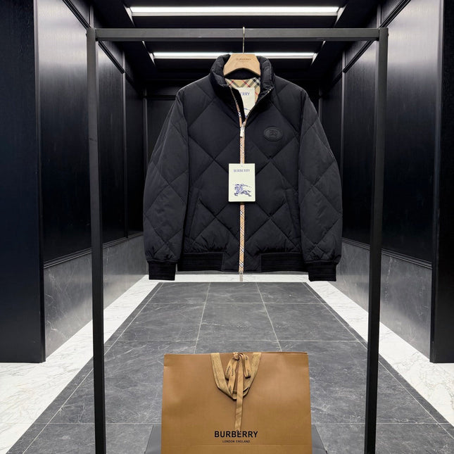 BURBERRY 25S DOWN JACKET 578706