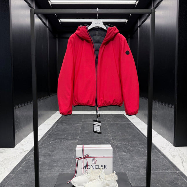MONCLER 25S SHORT HOODED DOWN JACKET 248