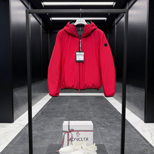 MONCLER 25S SHORT HOODED DOWN JACKET 248