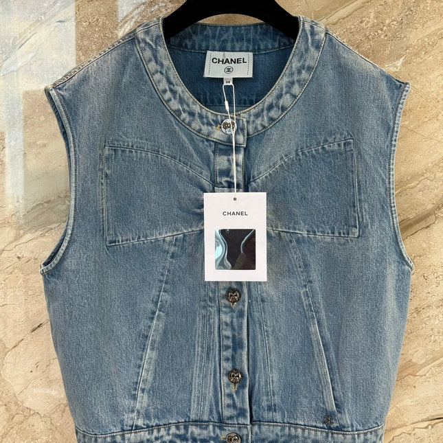 CHANEL 25S SLEEVELESS DENIM VEST 391