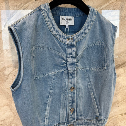 CHANEL 25S SLEEVELESS DENIM VEST 391