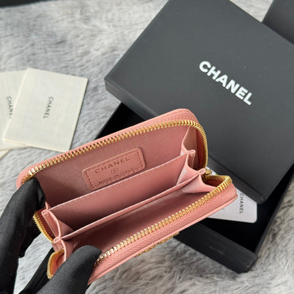 CC ZIPPED CARD HOLDER 11 IN BABY PINK LAMBSKIN GOLD-TONE METALLIC