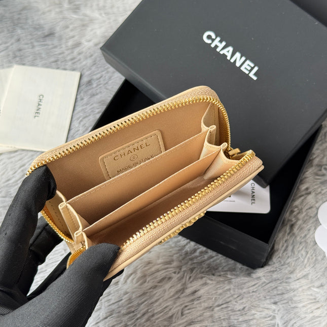 CC ZIPPED CARD HOLDER 11 IN BEIGE LAMBSKIN GOLD-TONE METALLIC