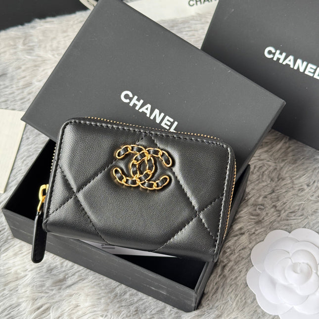 CC ZIPPED CARD HOLDER 11 IN BLACK LAMBSKIN GOLD-TONE METALLIC