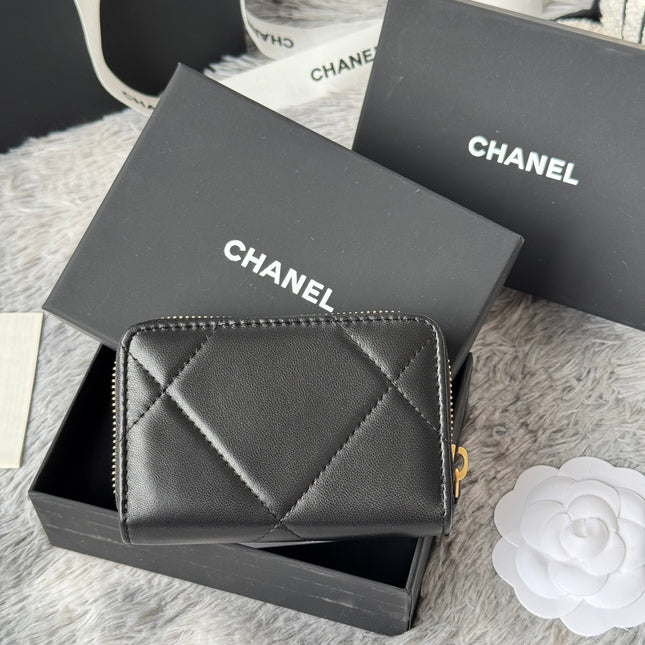 CC ZIPPED CARD HOLDER 11 IN BLACK LAMBSKIN GOLD-TONE METALLIC