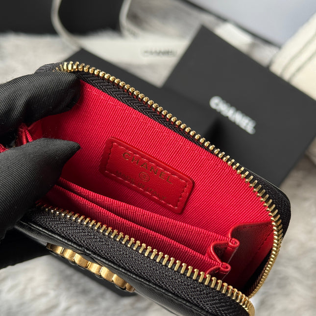 CC ZIPPED CARD HOLDER 11 IN BLACK LAMBSKIN GOLD-TONE METALLIC