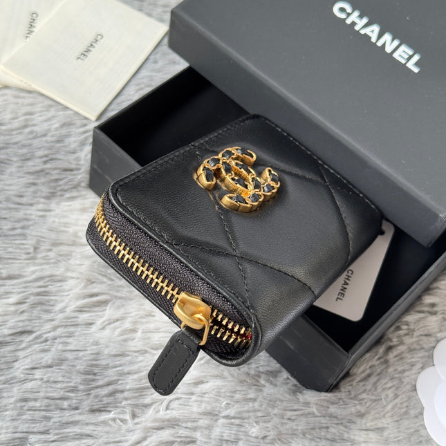 CC ZIPPED CARD HOLDER 11 IN BLACK LAMBSKIN GOLD-TONE METALLIC