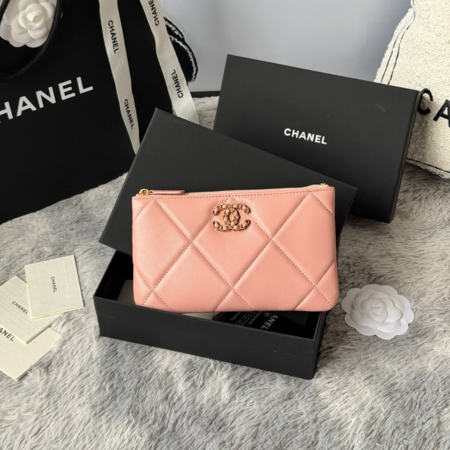 CLASSIC ZIPPER POUCH 20 IN TONYS PINK SMOOTH LAMBSKIN GOLD-TONE HARDWARE