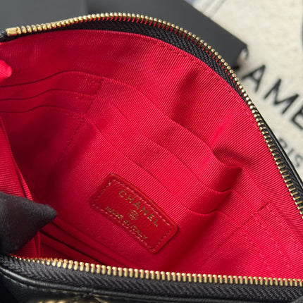 CLASSIC ZIPPER POUCH 20 IN BLACK SMOOTH LAMBSKIN GOLD-TONE HARDWARE