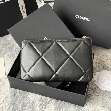 CLASSIC ZIPPER POUCH 20 IN BLACK SMOOTH LAMBSKIN GOLD-TONE HARDWARE