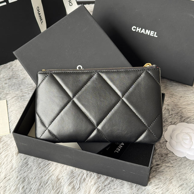 CLASSIC ZIPPER POUCH 20 IN BLACK SMOOTH LAMBSKIN GOLD-TONE HARDWARE