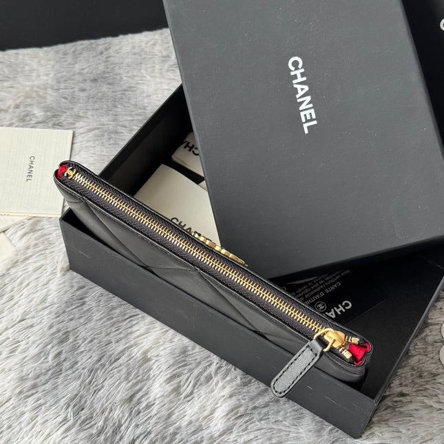 CLASSIC ZIPPER POUCH 20 IN BLACK SMOOTH LAMBSKIN GOLD-TONE HARDWARE