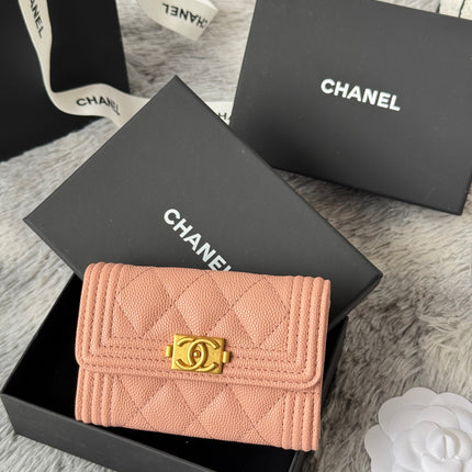 LEBOY WALLET 11 IN BEIGE GRAINED CALFSKIN GOLD-TONE HARDWARE