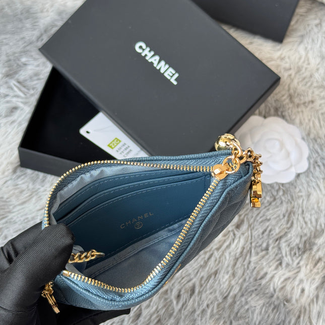 CC CLASSIC ZIPPED POUCH 14 IN NEPAL BLUE GRAINED CALFSKIN GOLD-TONE CHARM CHAIN