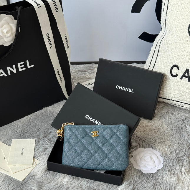 CC CLASSIC ZIPPED POUCH 14 IN NEPAL BLUE GRAINED CALFSKIN GOLD-TONE CHARM CHAIN