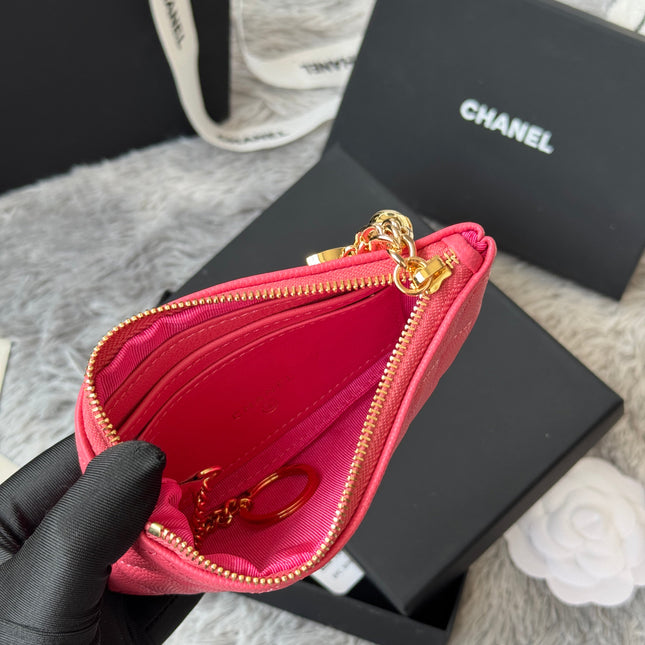 CC CLASSIC ZIPPED POUCH 14 IN CHESTNUT ROSE PINK GRAINED CALFSKIN GOLD-TONE CHARM CHAIN