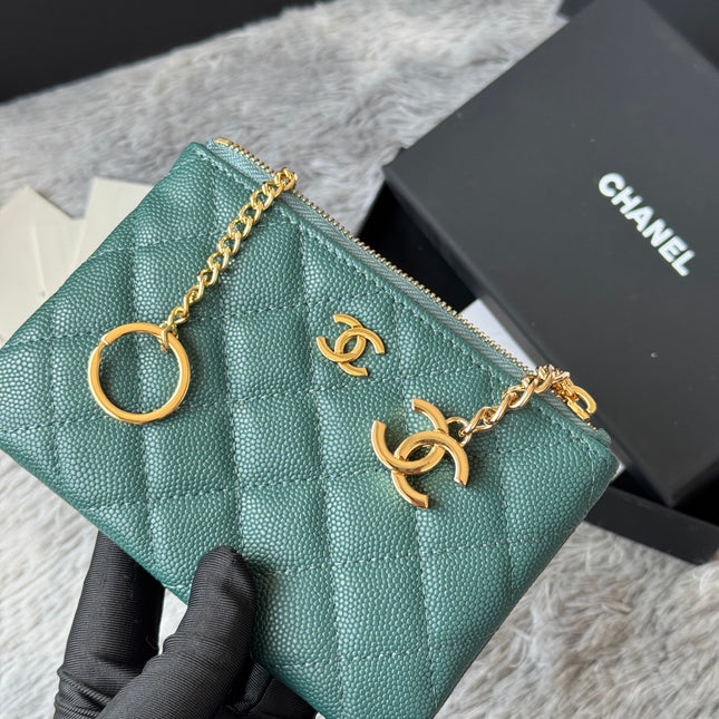 CC CLASSIC ZIPPED POUCH 14 IN NEPTUNE GREEN GRAINED CALFSKIN GOLD-TONE CHARM CHAIN