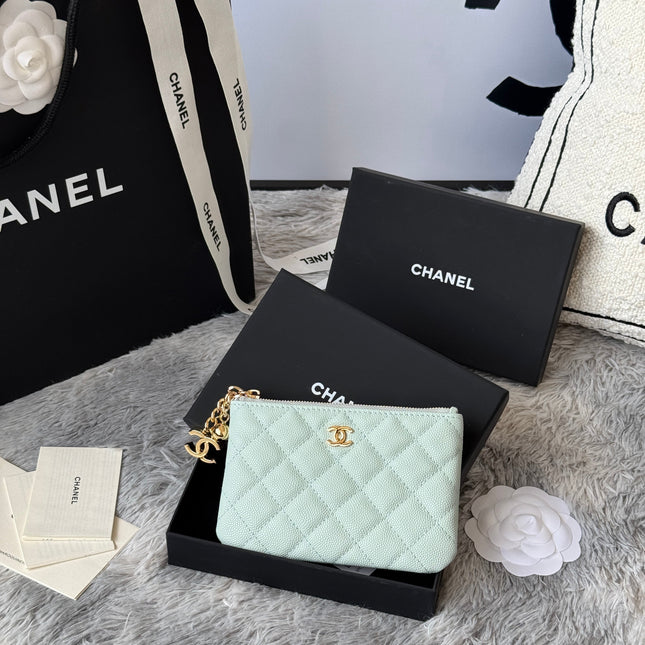 CC CLASSIC ZIPPED POUCH 14 IN MYSTIC GREEN GRAINED CALFSKIN GOLD-TONE CHARM CHAIN