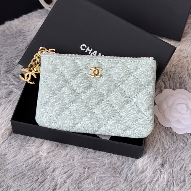 CC CLASSIC ZIPPED POUCH 14 IN MYSTIC GREEN GRAINED CALFSKIN GOLD-TONE CHARM CHAIN