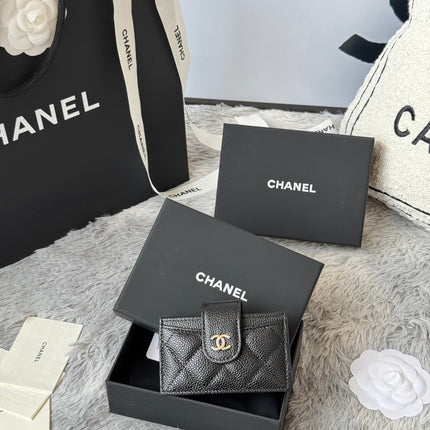 CARD HOLDER 10 CIRCLE CLASP IN BLACK CAVIAR LEATHER SILVER-TONE METALLIC