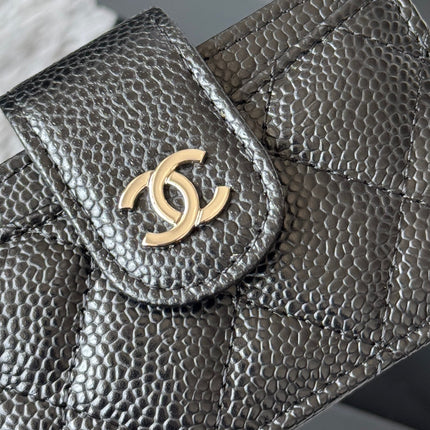 CARD HOLDER 10 CIRCLE CLASP IN BLACK CAVIAR LEATHER SILVER-TONE METALLIC