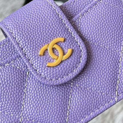 CARD HOLDER 10 CIRCLE CLASP IN BABY PURPLE CAVIAR LEATHER GOLD-TONE METALLIC