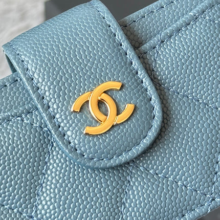 CARD HOLDER 10 CIRCLE CLASP IN NEPAL BLUE CAVIAR LEATHER GOLD-TONE METALLIC