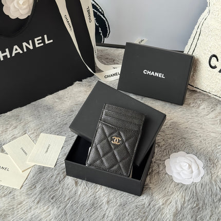 CLASSIC VERTICAL CARD HOLDER 14 IN BLACK GRAINED CALFSKIN SILVER-TONE METALLIC