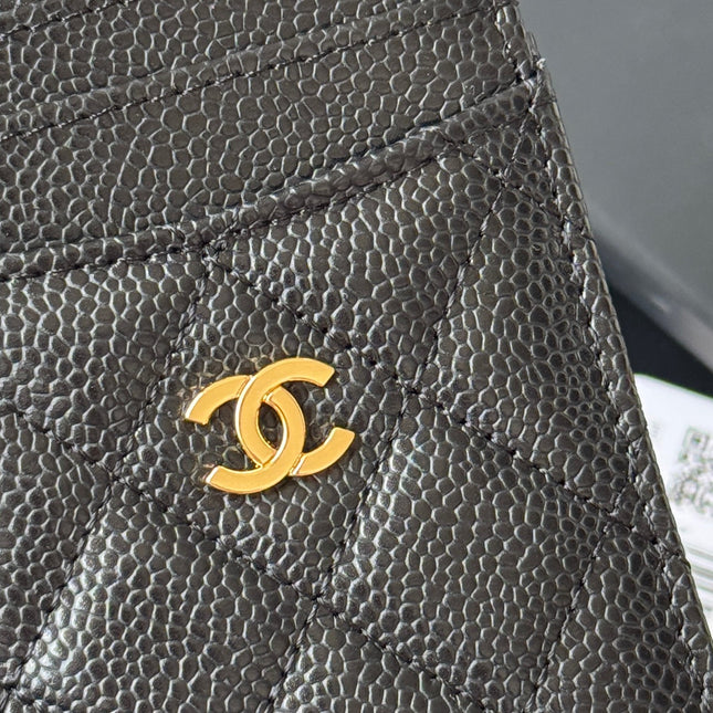 CLASSIC VERTICAL CARD HOLDER 14 IN BLACK GRAINED CALFSKIN GOLD-TONE METALLIC