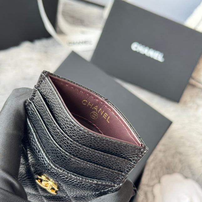 CLASSIC VERTICAL CARD HOLDER 14 IN BLACK GRAINED CALFSKIN GOLD-TONE METALLIC