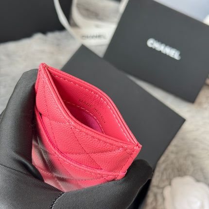 CLASSIC VERTICAL CARD HOLDER 14 IN MANDY PINK GRAINED CALFSKIN GOLD-TONE METALLIC