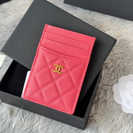 CLASSIC VERTICAL CARD HOLDER 14 IN MANDY PINK GRAINED CALFSKIN GOLD-TONE METALLIC