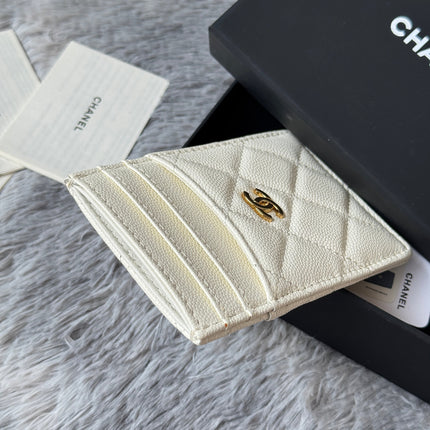 CLASSIC VERTICAL CARD HOLDER 14 IN WHITE GRAINED CALFSKIN GOLD-TONE METALLIC