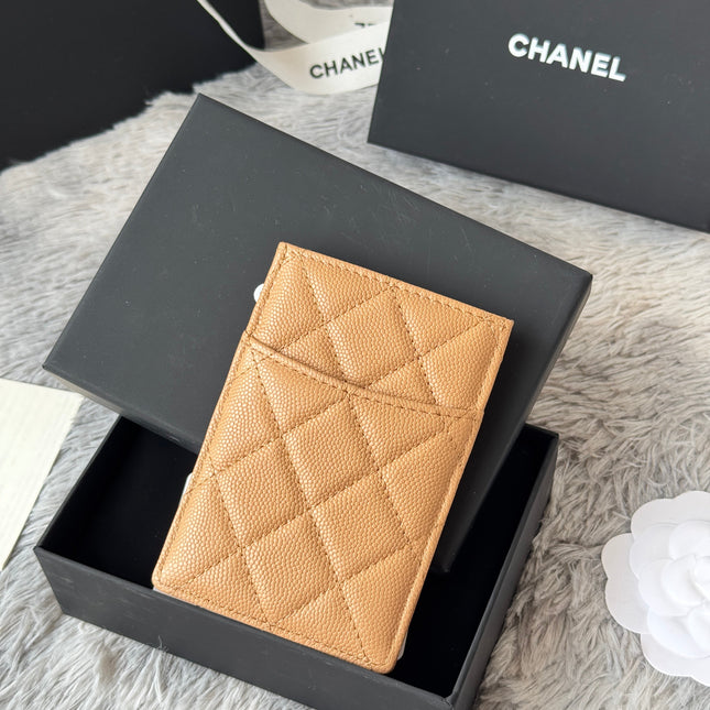 CLASSIC VERTICAL CARD HOLDER 14 IN LIGHT BROWN GRAINED CALFSKIN GOLD-TONE METALLIC