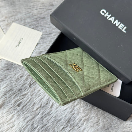 CLASSIC VERTICAL CARD HOLDER 14 IN RAINEE GREEN GRAINED CALFSKIN GOLD-TONE METALLIC