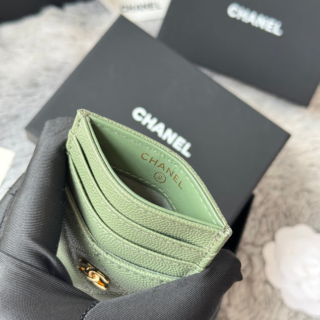 CLASSIC VERTICAL CARD HOLDER 14 IN RAINEE GREEN GRAINED CALFSKIN GOLD-TONE METALLIC