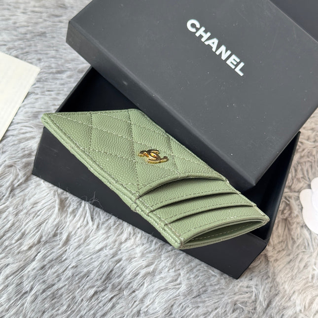 CLASSIC VERTICAL CARD HOLDER 14 IN RAINEE GREEN GRAINED CALFSKIN GOLD-TONE METALLIC