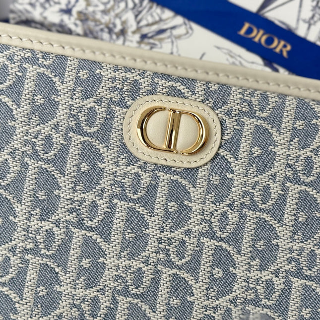 DIOR 25S 30 MONTAIGNE DEA POUCH LIGHT BLUE OBLIQUE JACQUARD 26 IN CANVAS