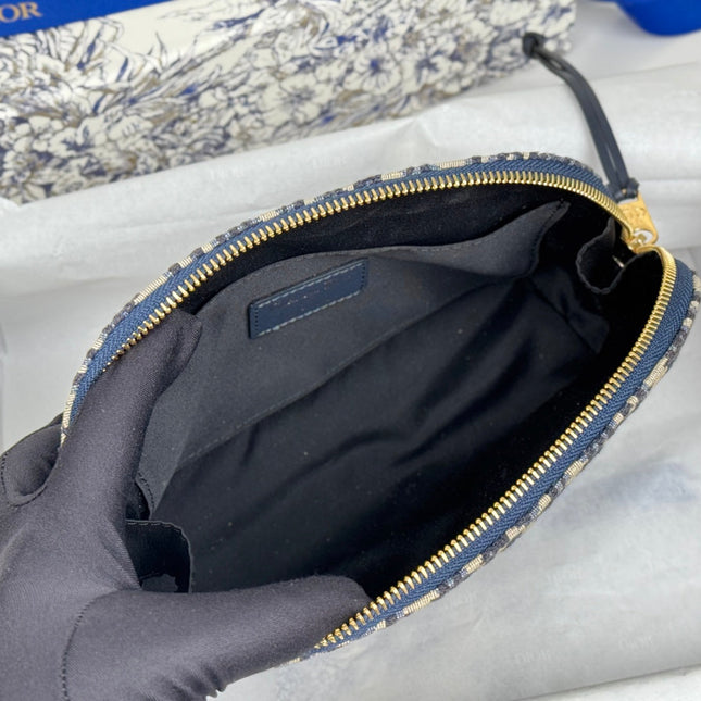 DIOR 25S 30 MONTAIGNE CLUTCH BAG 24 IN BLUE DIOR OBLIQUE JACQUARD