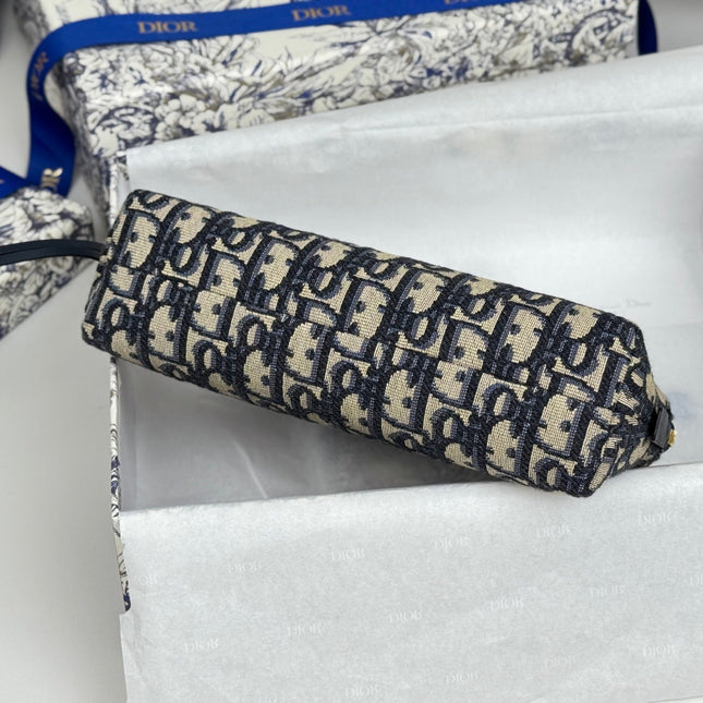 DIOR 25S 30 MONTAIGNE CLUTCH BAG 24 IN BLUE DIOR OBLIQUE JACQUARD